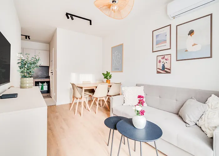 Legnicka Residnce 17b Adam I Ela Вроцлав